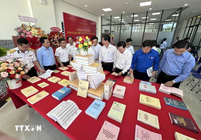 ra mat khong gian van hoa tong bi thu nguyen phu trong tai da nang hinh 1