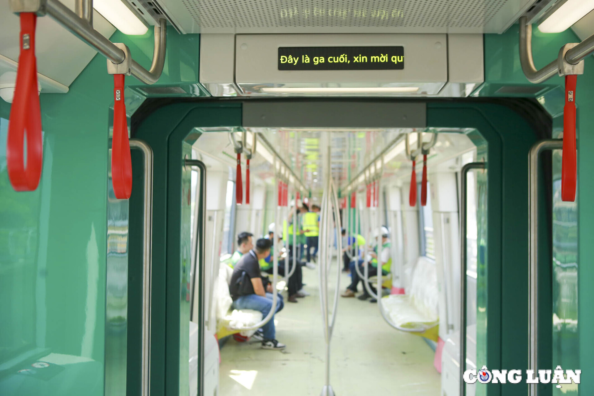 metro nhon  ga ha noi da bat dau don khach hinh 6