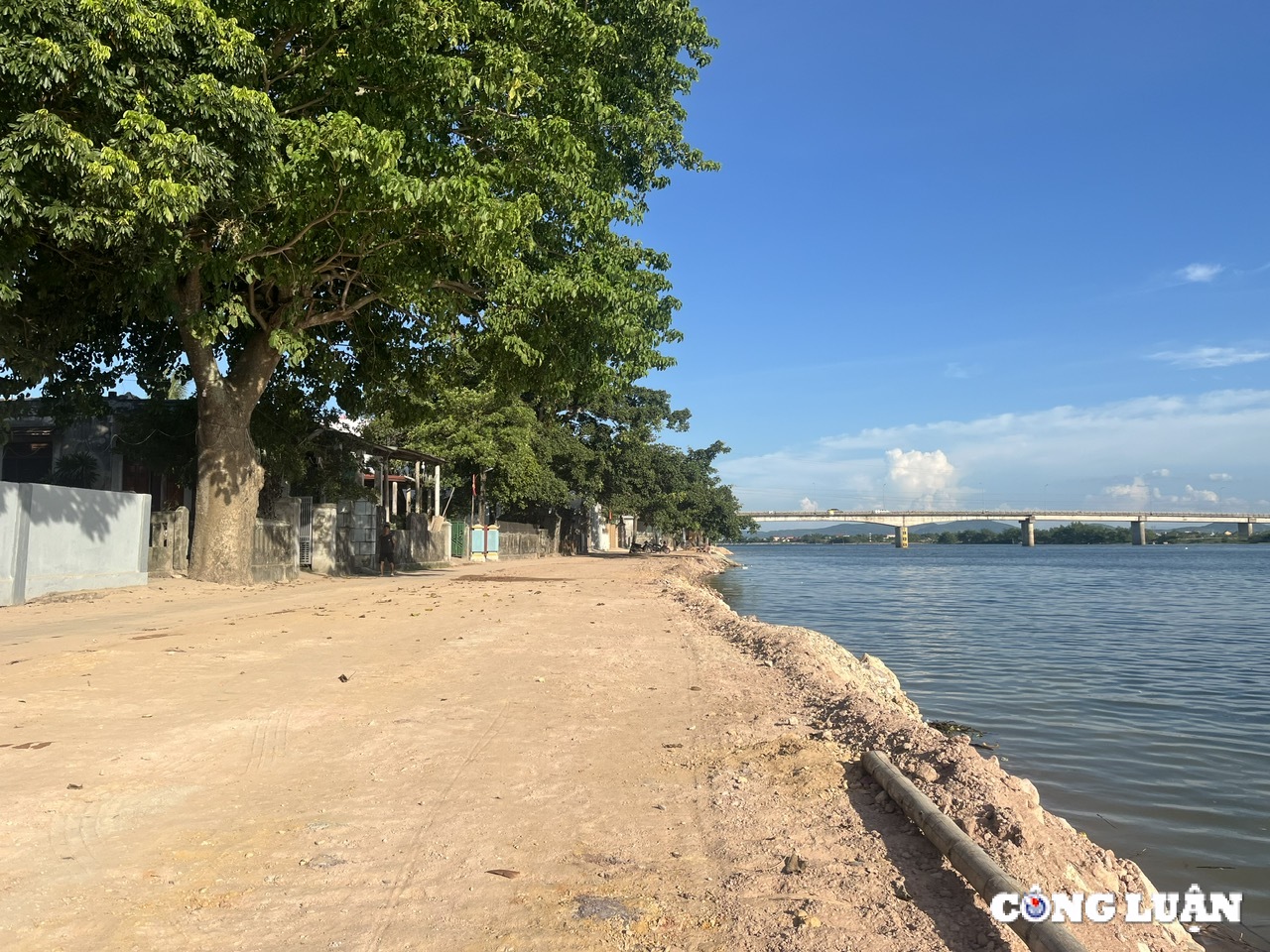 quang binh dau hieu thi cong au mat an toan giao thong tai du an duong ket hop ke xa quang thanh hinh 3