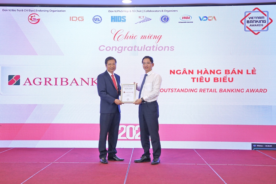 agribank lien tuc khang dinh thuong hieu vi the qua cac giai thuong uy tin hinh 2