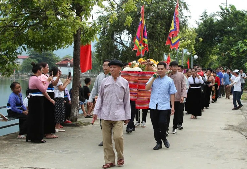 son la tai hien tet xip xi cua nguoi thai trang hinh 1