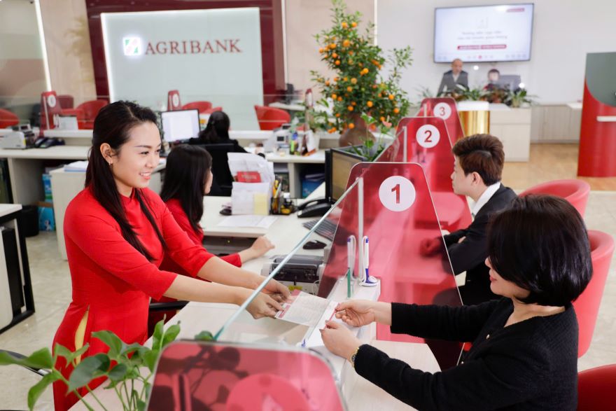 agribank  ngan hang ban le tieu bieu hinh 2