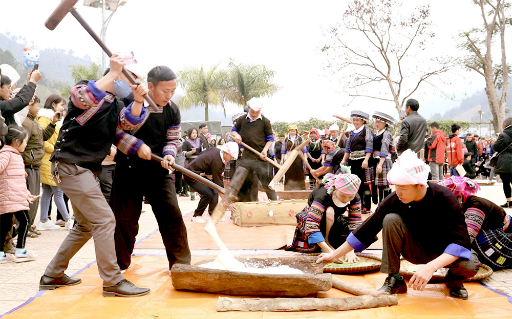 le hoi gau tao cua nguoi mong o yen bai la di san van hoa phi vat the quoc gia hinh 2