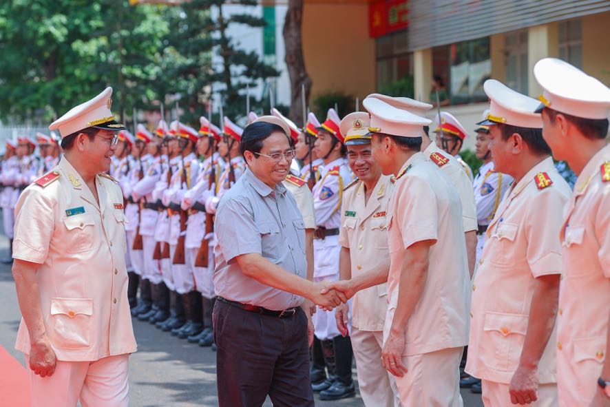 thu tuong pham minh chinh tham lam viec voi bo chi huy quan su tinh dak lak va cong an tinh dak lak hinh 4