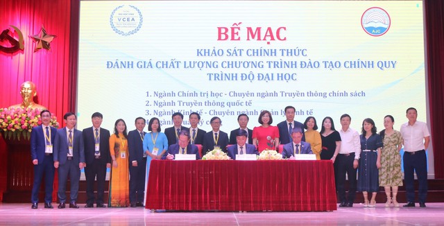 be mac khao sat chinh thuc danh gia chat luong chuong trinh dao tao cua hoc vien bao chi va tuyen truyen hinh 5