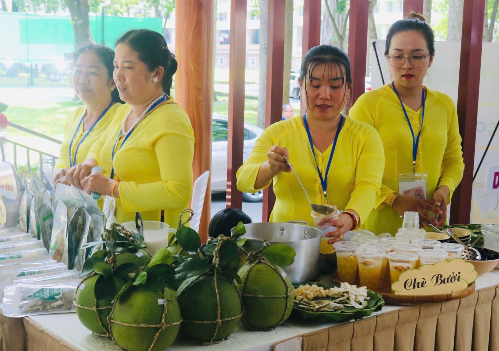 tra vinh quang ba du lich tai tp hcm khai pha tiem nang mien dat phuc hinh 2