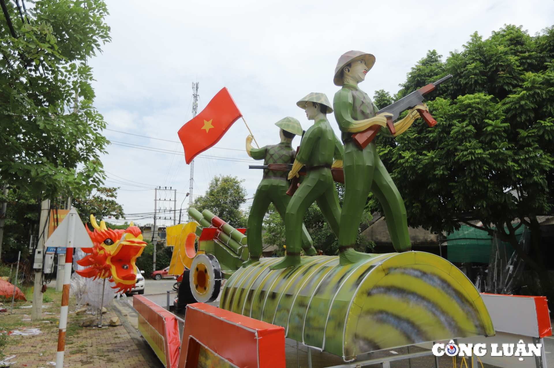 chiem nguong mo hinh khong lo o tuyen quang truoc them trung thu hinh 2