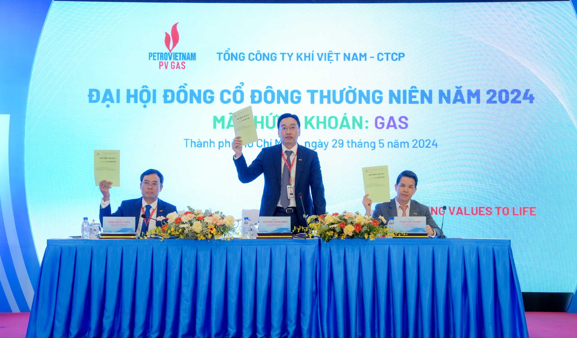 pv gas thong bao ve chot danh sach chia co tuc va phat hanh co phieu de tang von hinh 1