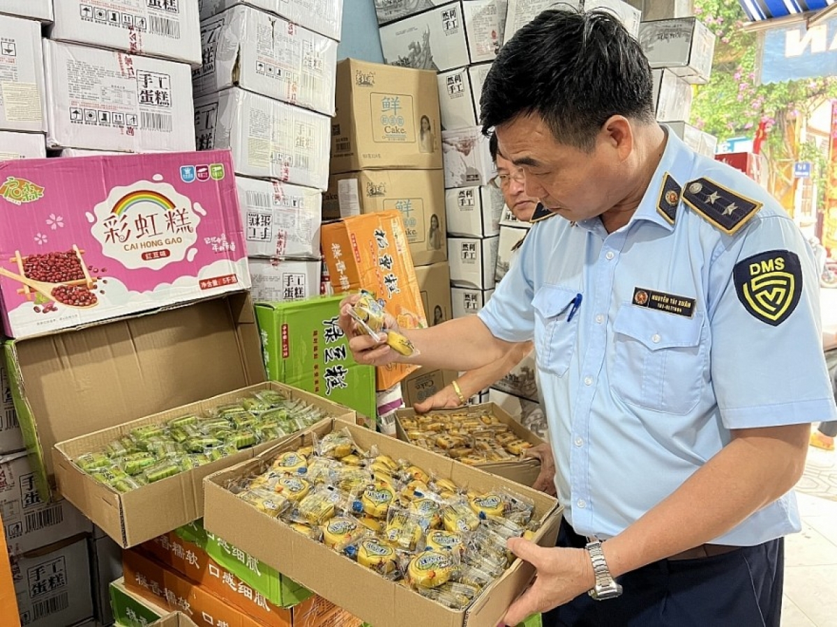 tang cuong cong tac chong buon lau gian lan thuong mai va hang gia dip tet trung thu hinh 1