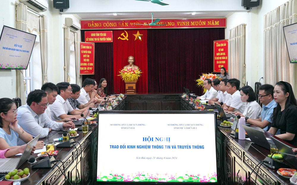 trao doi kinh nghiem cong tac thong tin  truyen thong giua yen bai va thua thien hue hinh 1