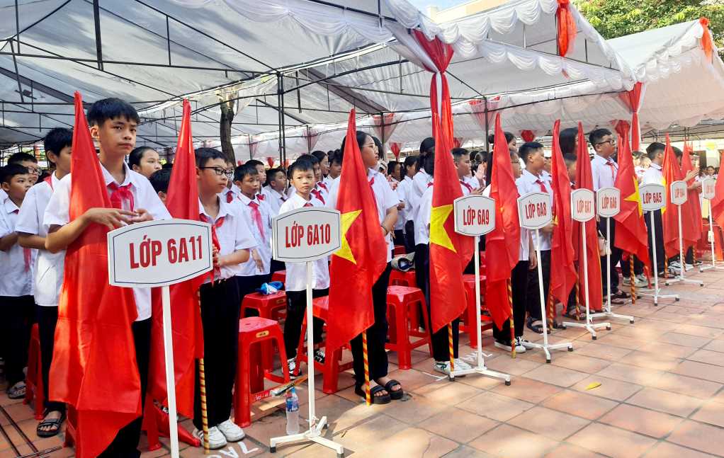 bo giao duc va dao tao yeu cau khong khai giang noi mua lon nguy co sat lo hinh 1