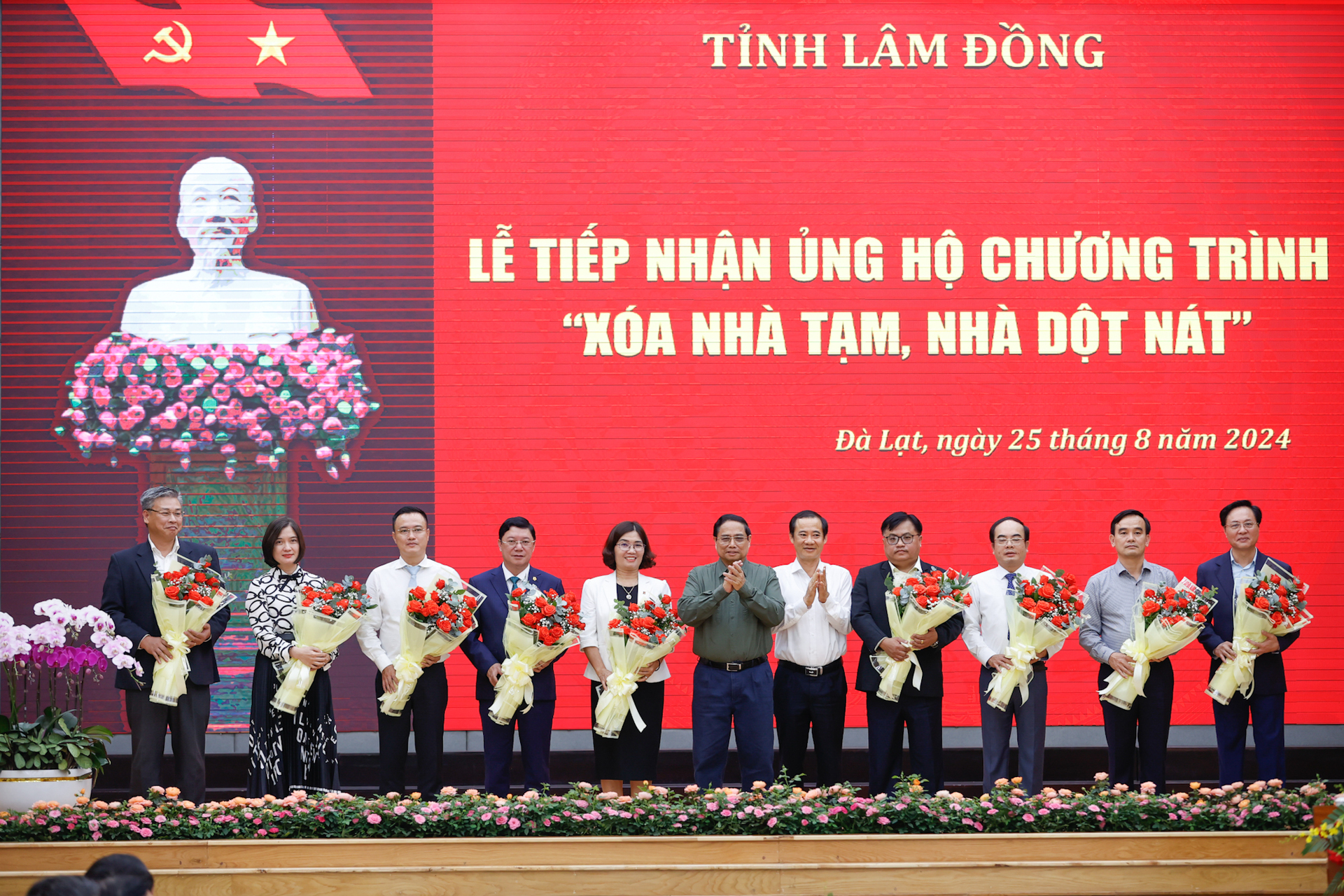 thu tuong pham minh chinh khong de ai phai o trong nha tam nha dot nat hinh 3