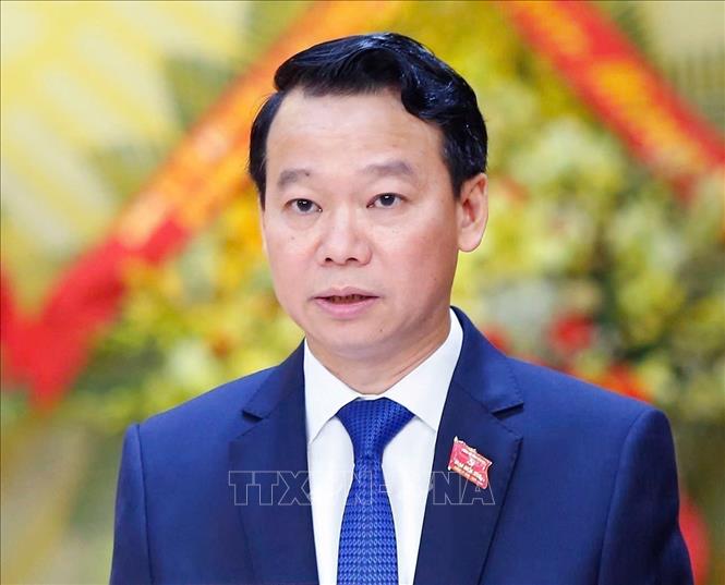 tom tat tieu su tan bo truong bo tai nguyen va moi truong do duc duy hinh 1