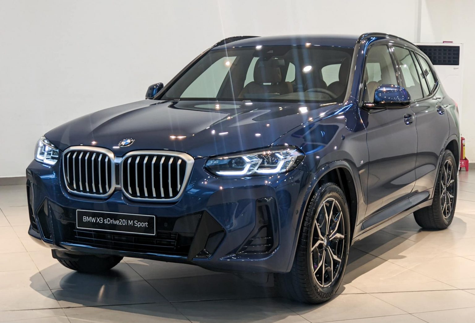 bmw trieu hoi 700000 xe vi nguy co chay hinh 1