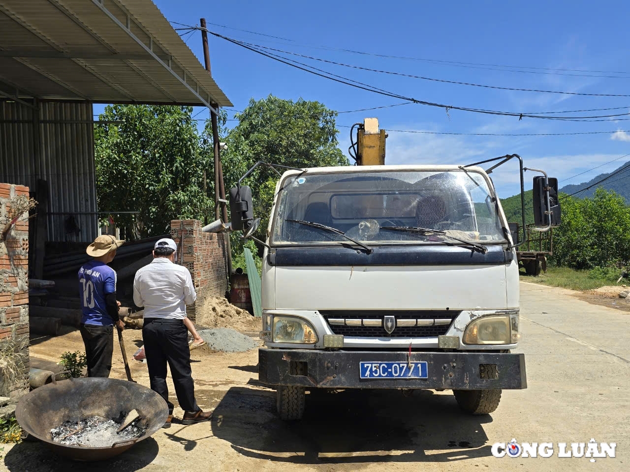 thua thien hue tram can trai phep o to het han dang kiem van ngang nhien hoat dong tai huyen nam dong hinh 3