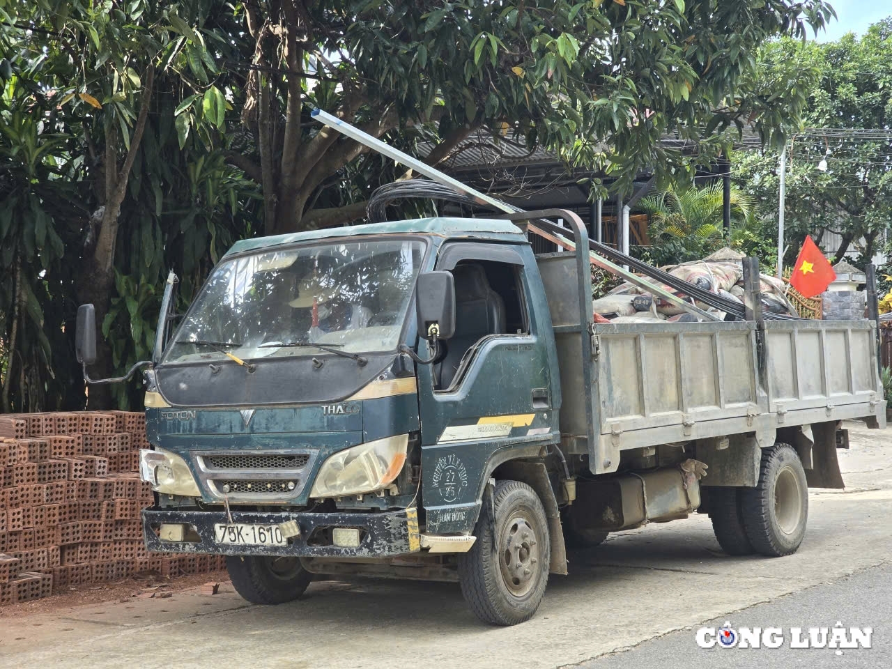 thua thien hue tram can trai phep o to het han dang kiem van ngang nhien hoat dong tai huyen nam dong hinh 4