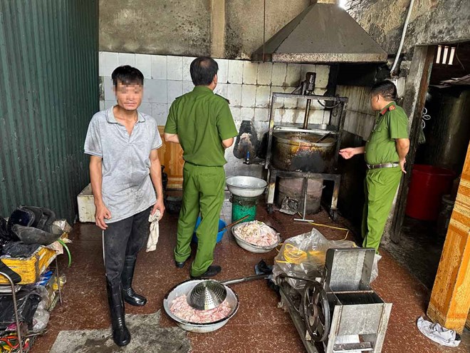 bat qua tang co so san xuat mo lon ban tai quang ninh hinh 1