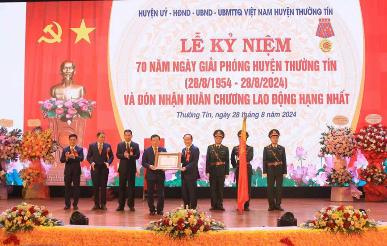 ha noi huyen thuong tin ky niem 70 nam ngay giai phong huyen 28 8 1954  28 8 2024 hinh 2