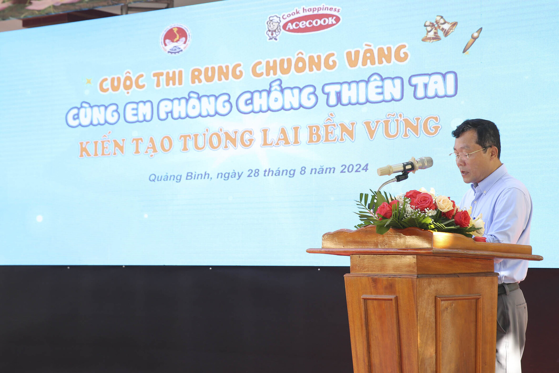 gan 400 hoc sinh tham gia cuoc thi rung chuong vang cung em phong chong thien tai hinh 2