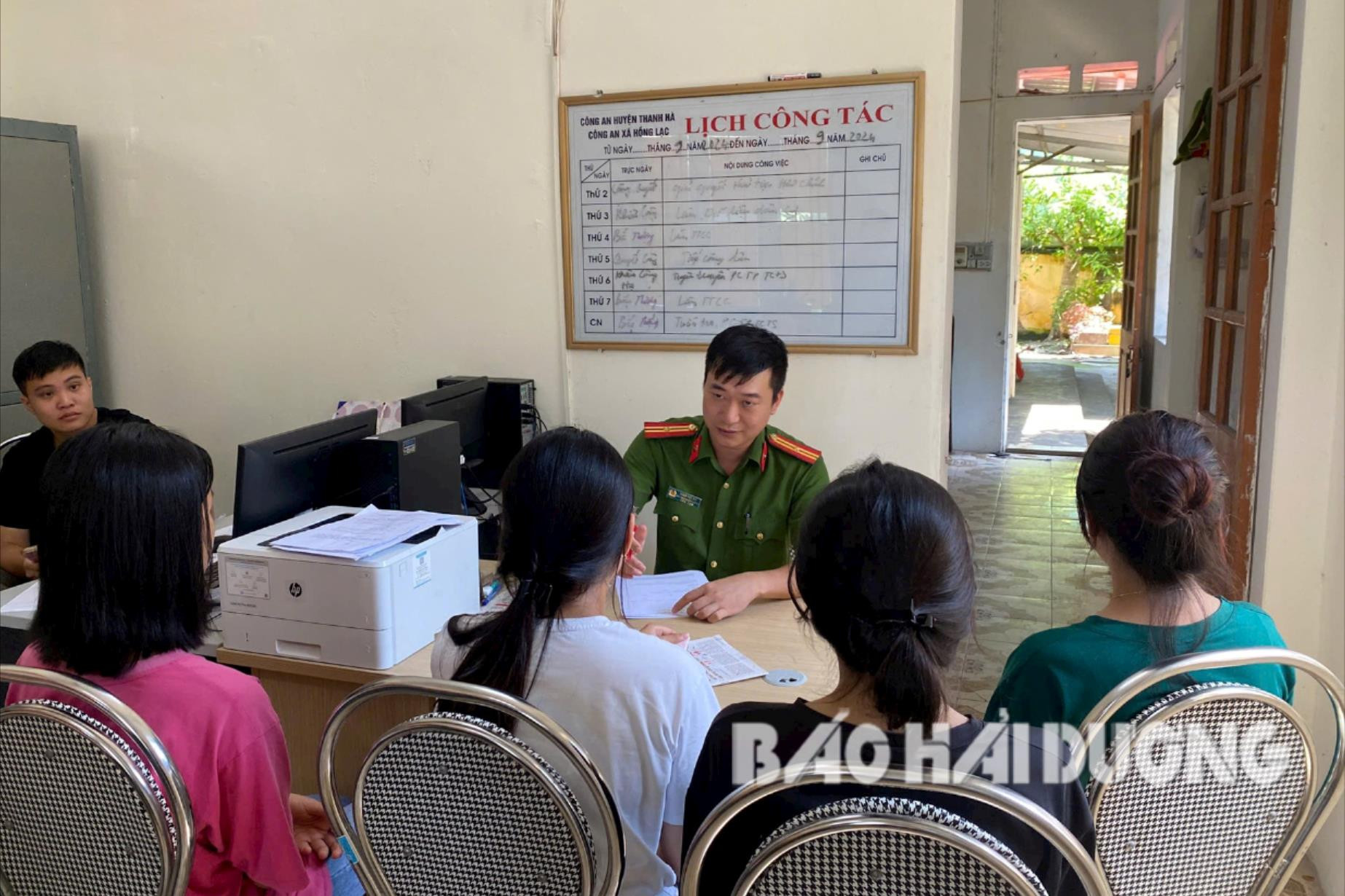 mau thuan ca nhan nu sinh hai duong bi danh hoi dong hinh 1