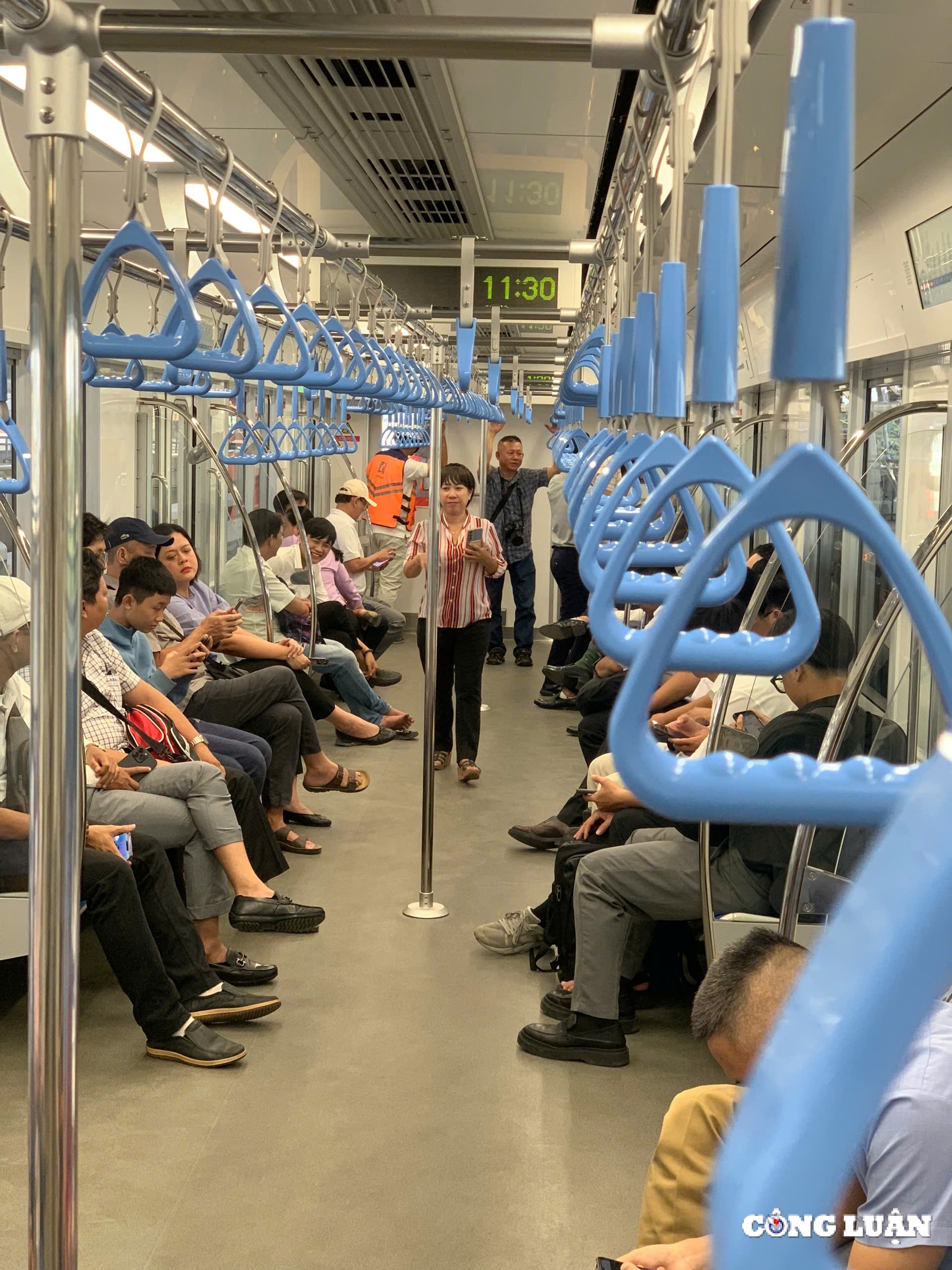 doan hoi nha bao viet nam trai nghiem tuyen metro ben thanh  suoi tien hinh 5