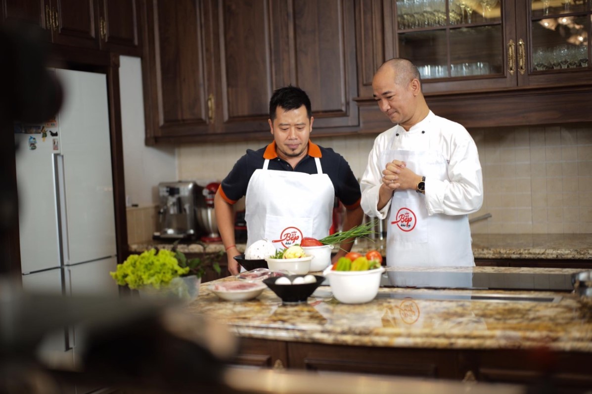 masterchef pham tuan hai dau bep viet dang dua am thuc nuoc nha ra the gioi hinh 3