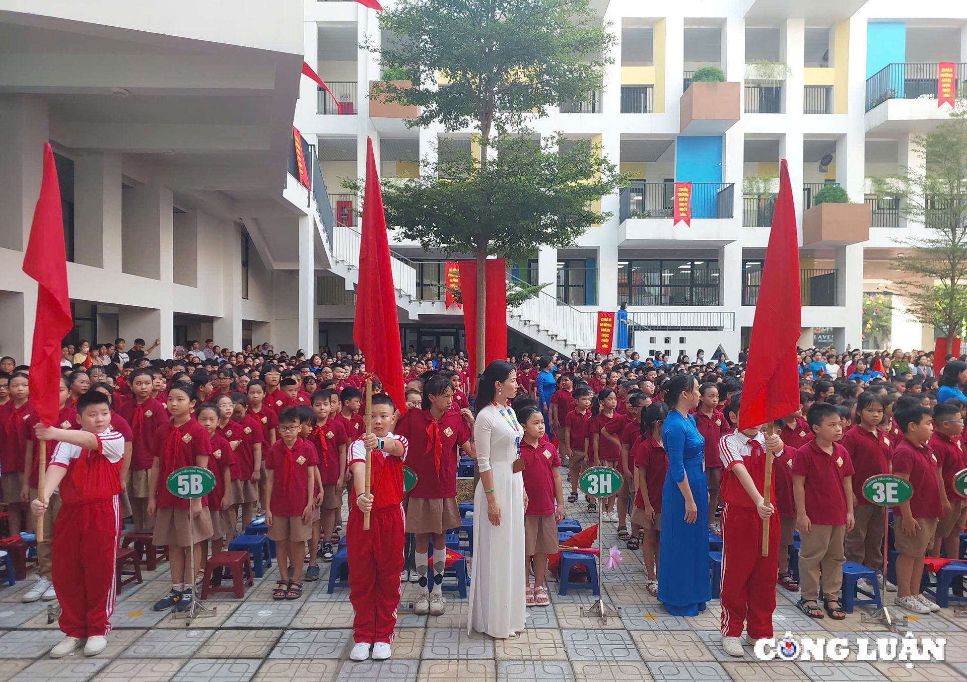 hinh anh le khai giang nam hoc moi tai ha noi hinh 18