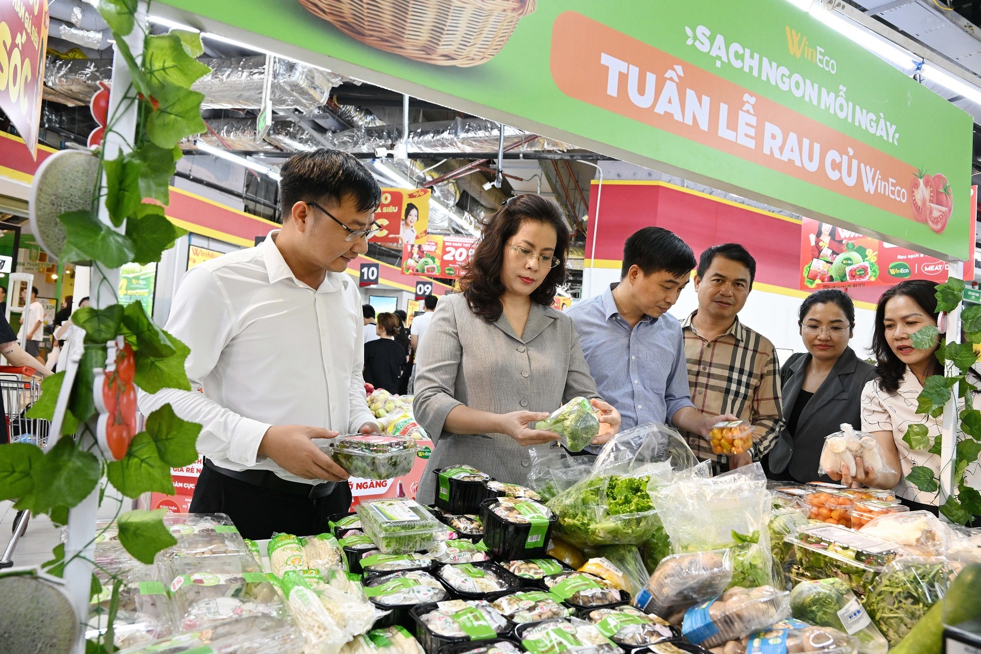 bo cong thuong khuyen cao nguoi dan khong nen hoang mang lo lang di mua tich tru qua nhieu hang hoa hinh 2