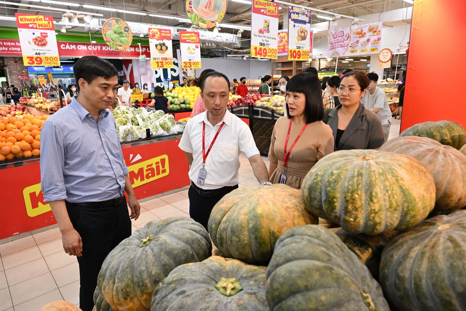 bo cong thuong khuyen cao nguoi dan khong nen hoang mang lo lang di mua tich tru qua nhieu hang hoa hinh 1