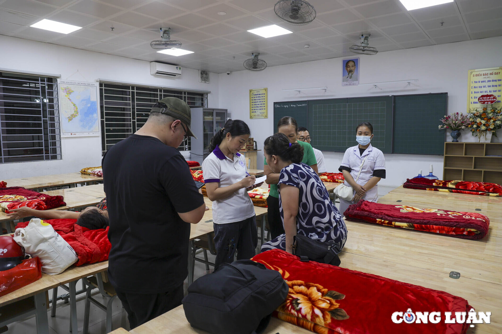 ha noi di doi 160 nguoi dan trong dem de tranh bao so 3 hinh 10