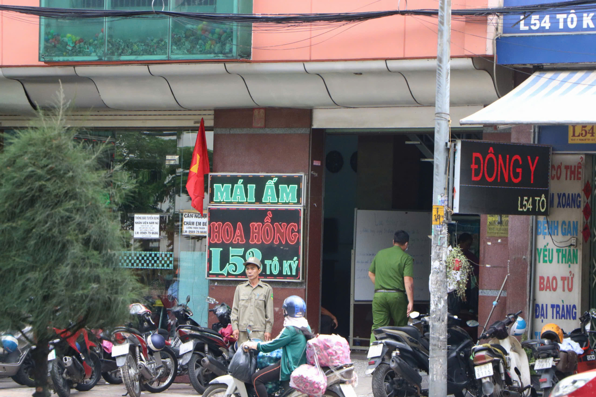 vu viec mai am hoa hong la vu bao luc bao hanh tre em va loi dung tu thien nhan dao hinh 2