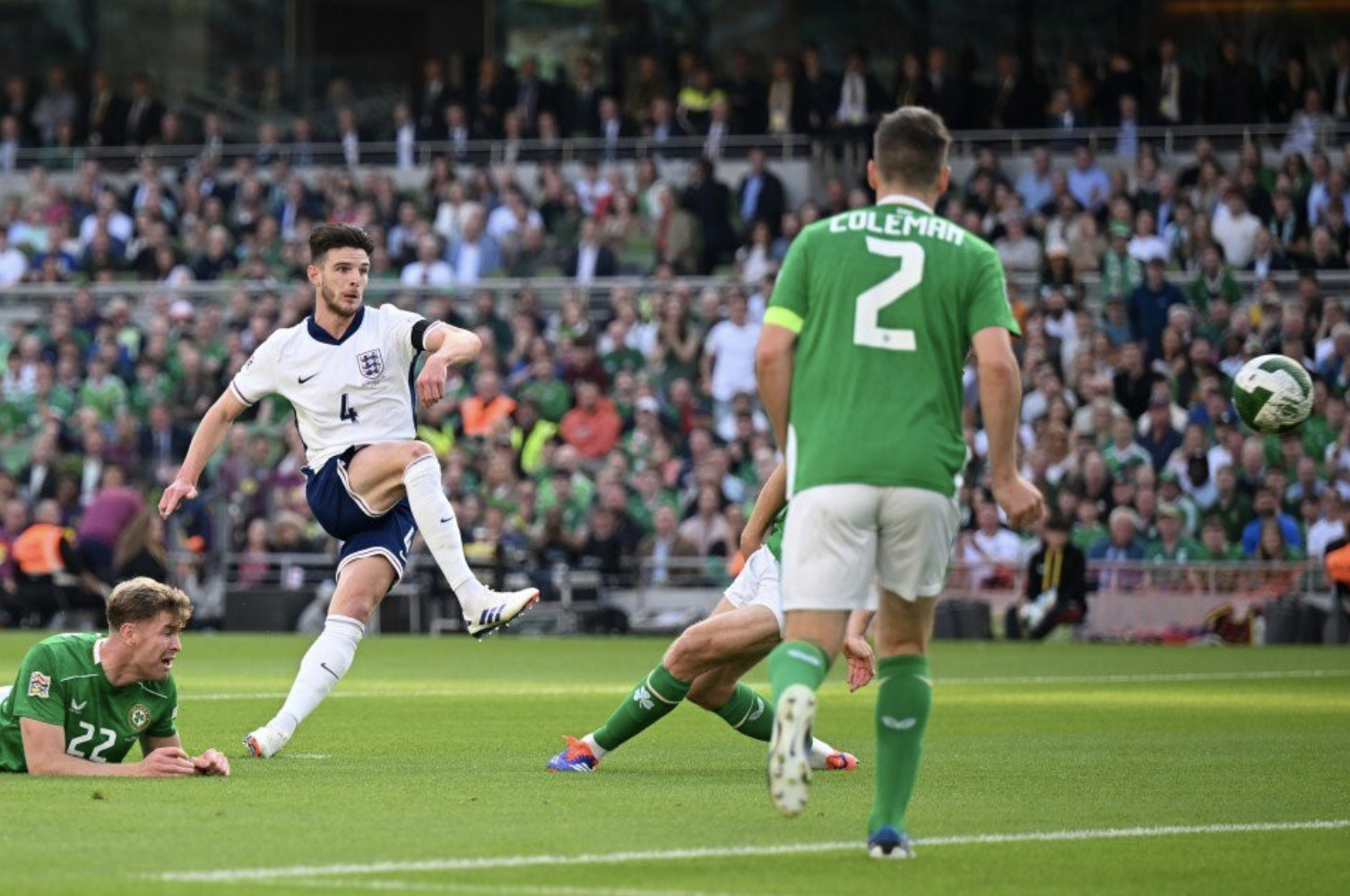 declan rice ruc sang doi tuyen anh thang tran ra quan uefa nations league hinh 1