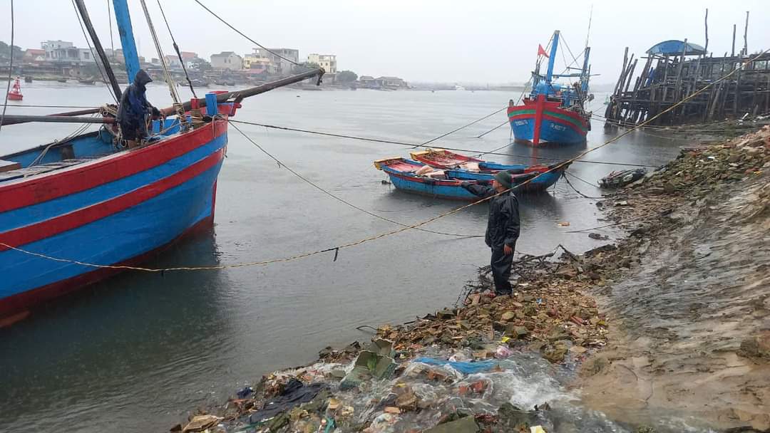 thanh hoa 4 tau cua ngu dan bi chim 1 ngu dan mat tich tai quang ninh hinh 1