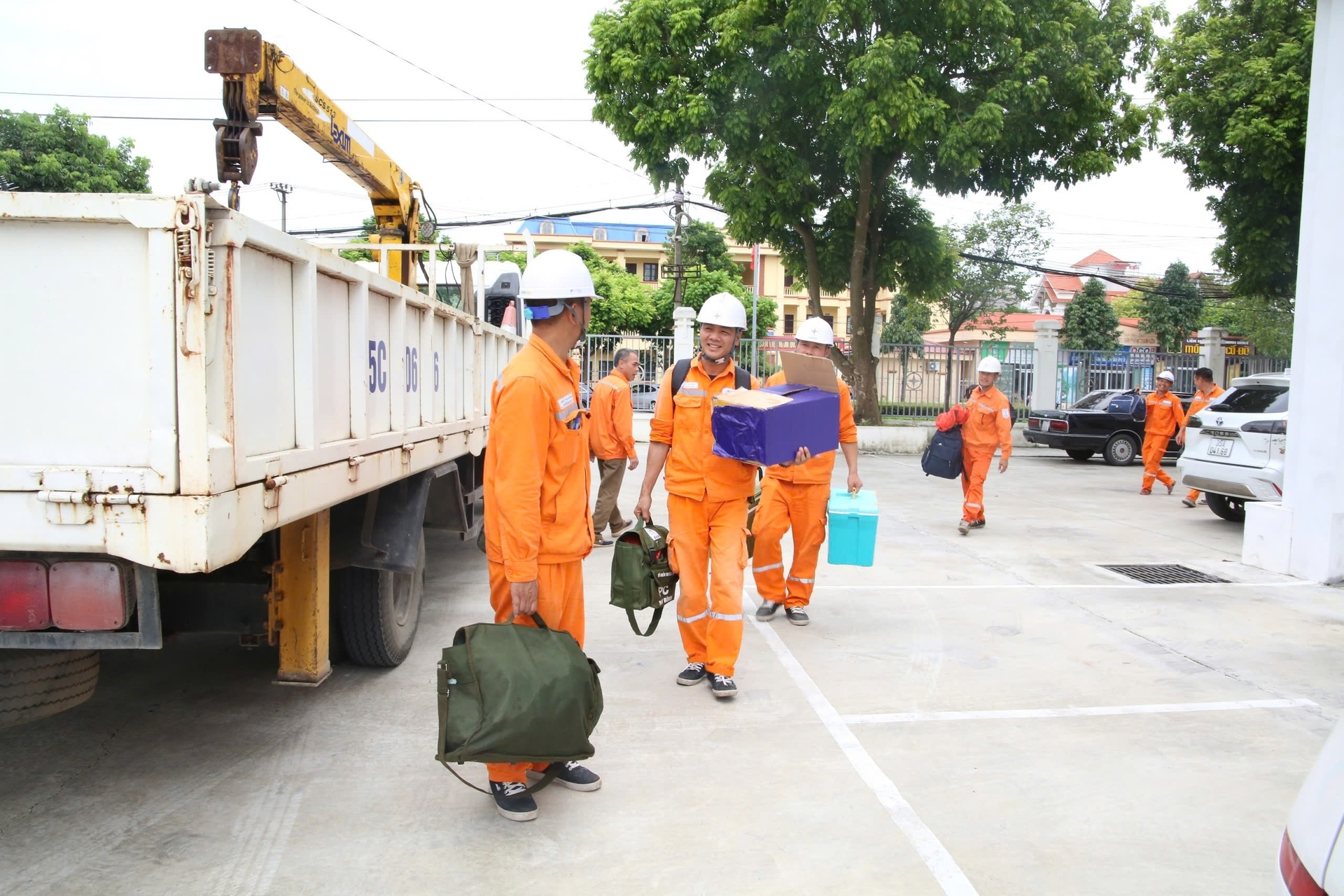 tong cong ty dien luc mien bac thong tin tinh hinh thiet hai va cong tac khac phuc hau qua do con bao so 3 hinh 4