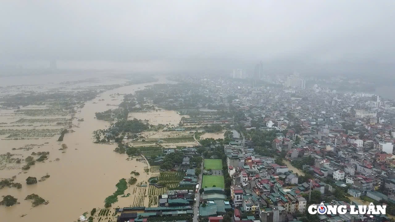 ha noi lu song hong vuot muc bao dong 2 de doa quan huyen ngoai thanh hinh 4