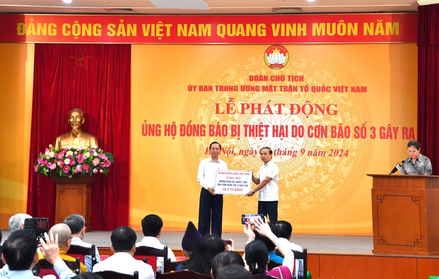 can bo nhan vien vietcombank ung ho 1 ngay luong ho tro dong bao bi thiet hai do bao so 3 hinh 1