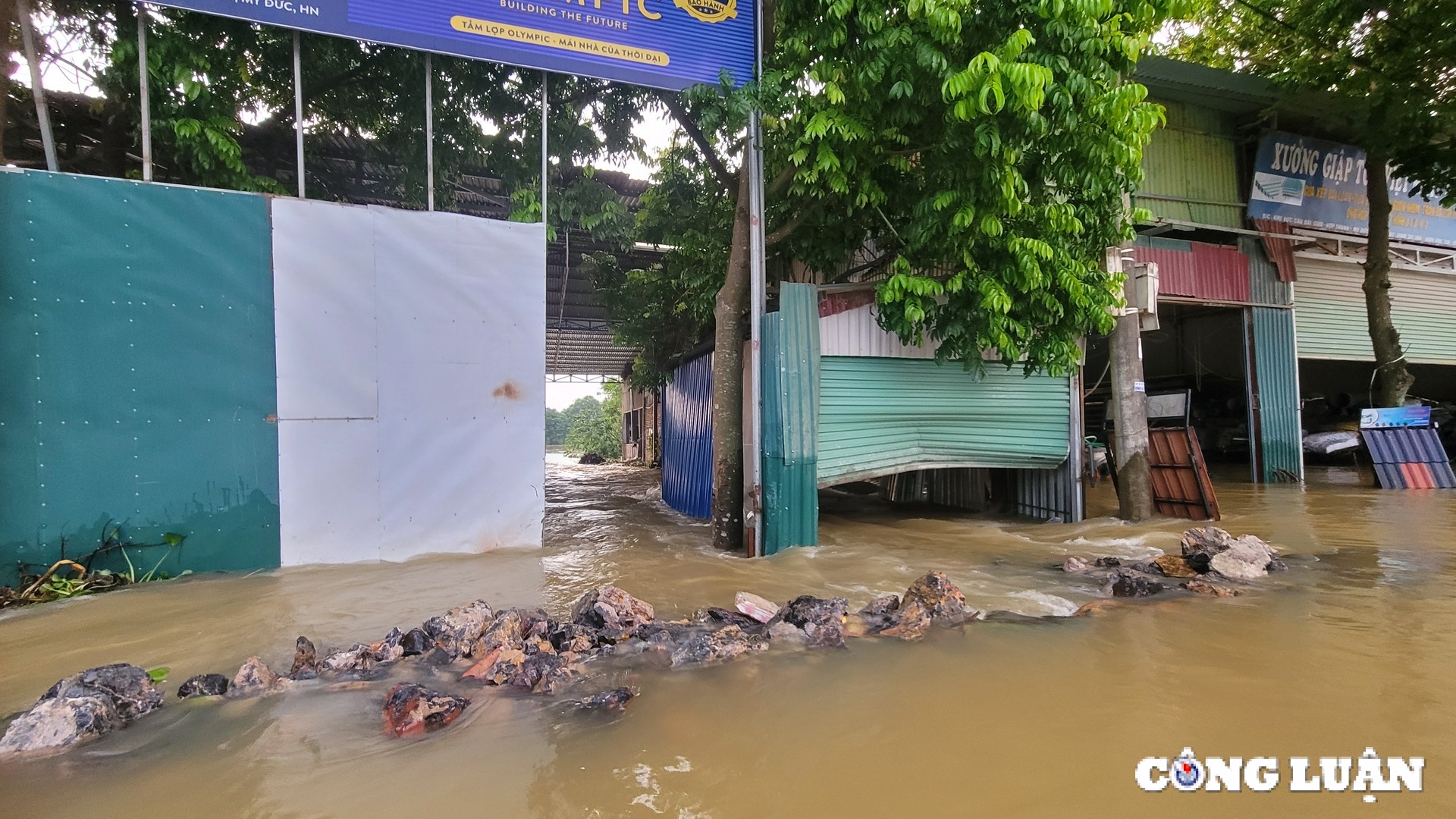 ha noi nhieu xa tai huyen my duc van ngap sau mot so noi chua co dien hinh 8