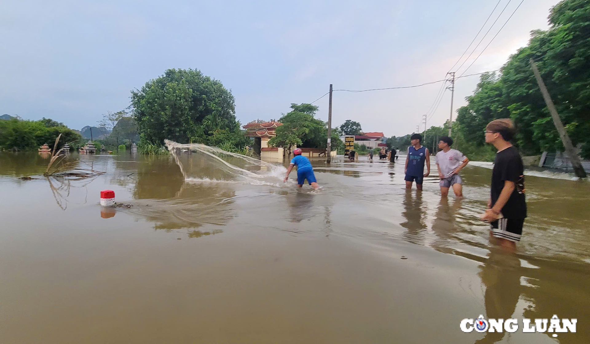 ha noi nhieu xa tai huyen my duc van ngap sau mot so noi chua co dien hinh 17