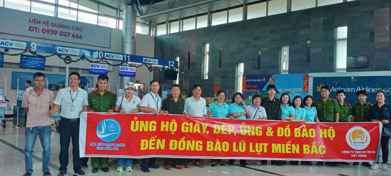 vietnam airlines van chuyen gan 30 tan hang cuu tro vung bao lu mien bac sau 2 ngay hinh 4