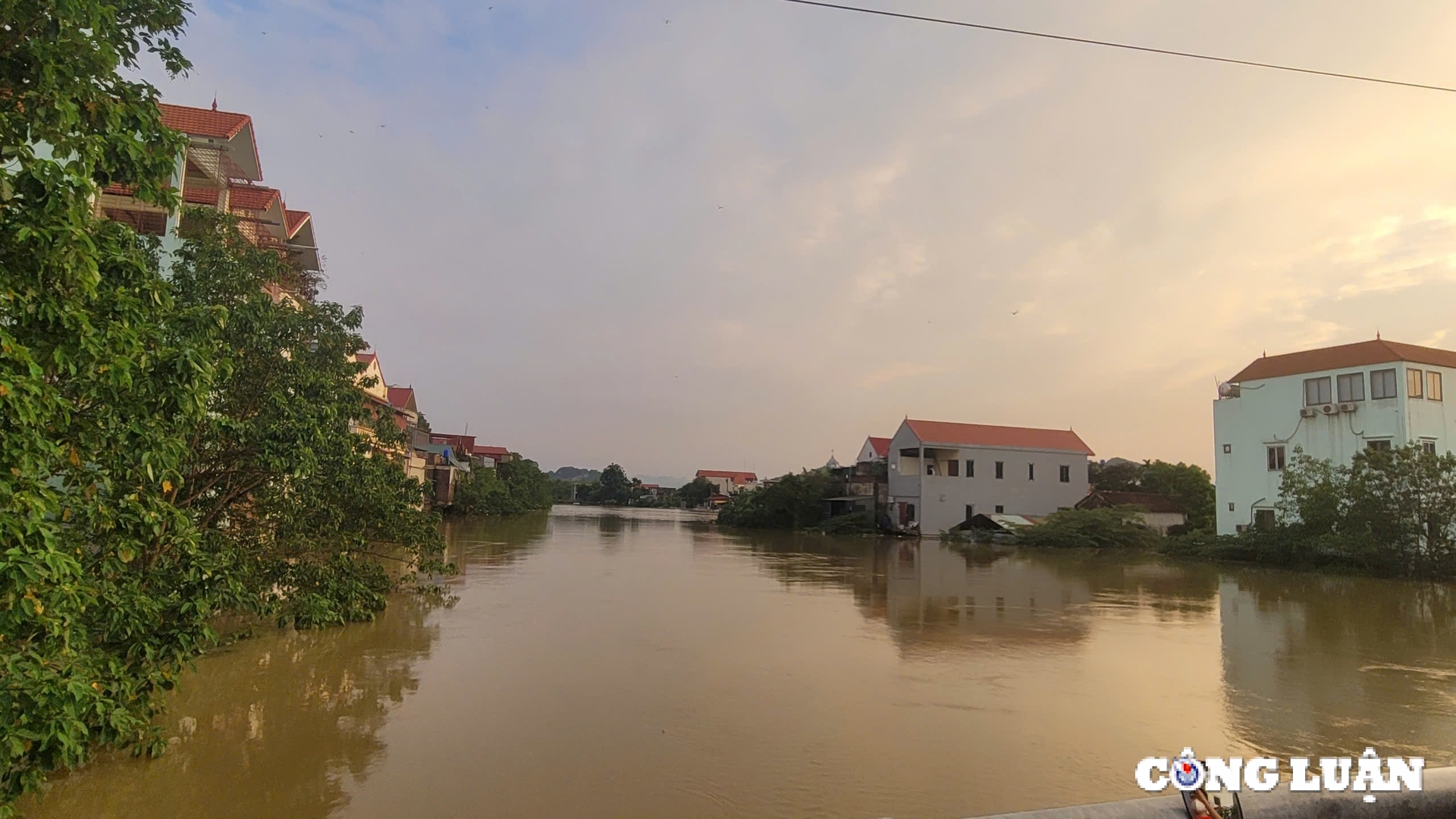 ha noi nhieu xa tai huyen my duc van ngap sau mot so noi chua co dien hinh 5