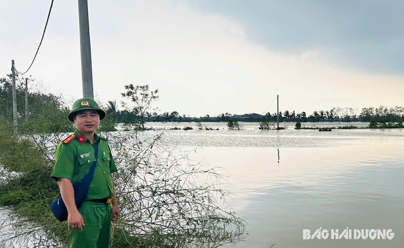 hai duong giai cuu thanh cong chau be 4 tuoi bi duoi nuoc hinh 1