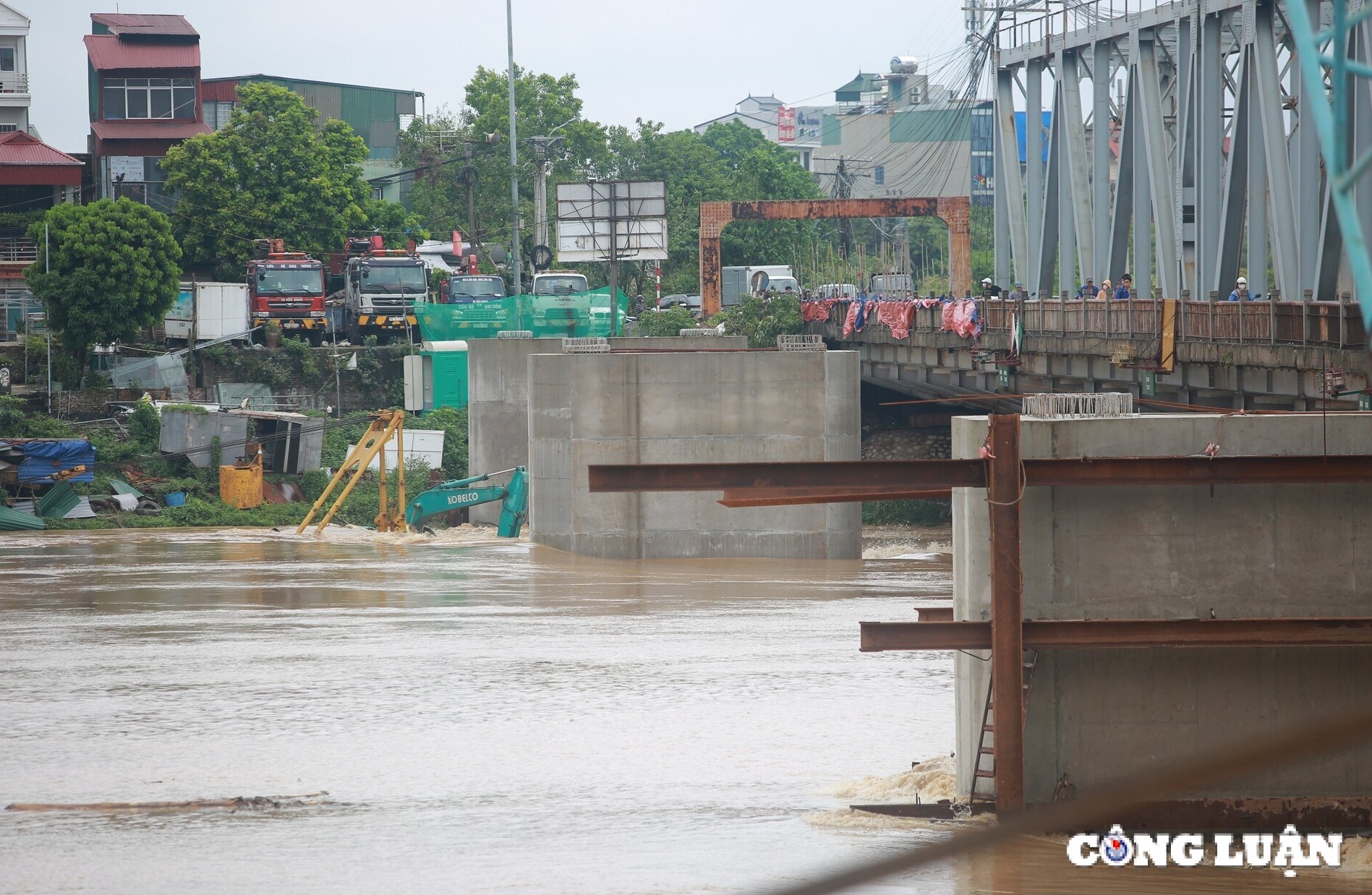 co the khai thac tro lai van tai duong sat qua cau duong cau long bien hinh 1