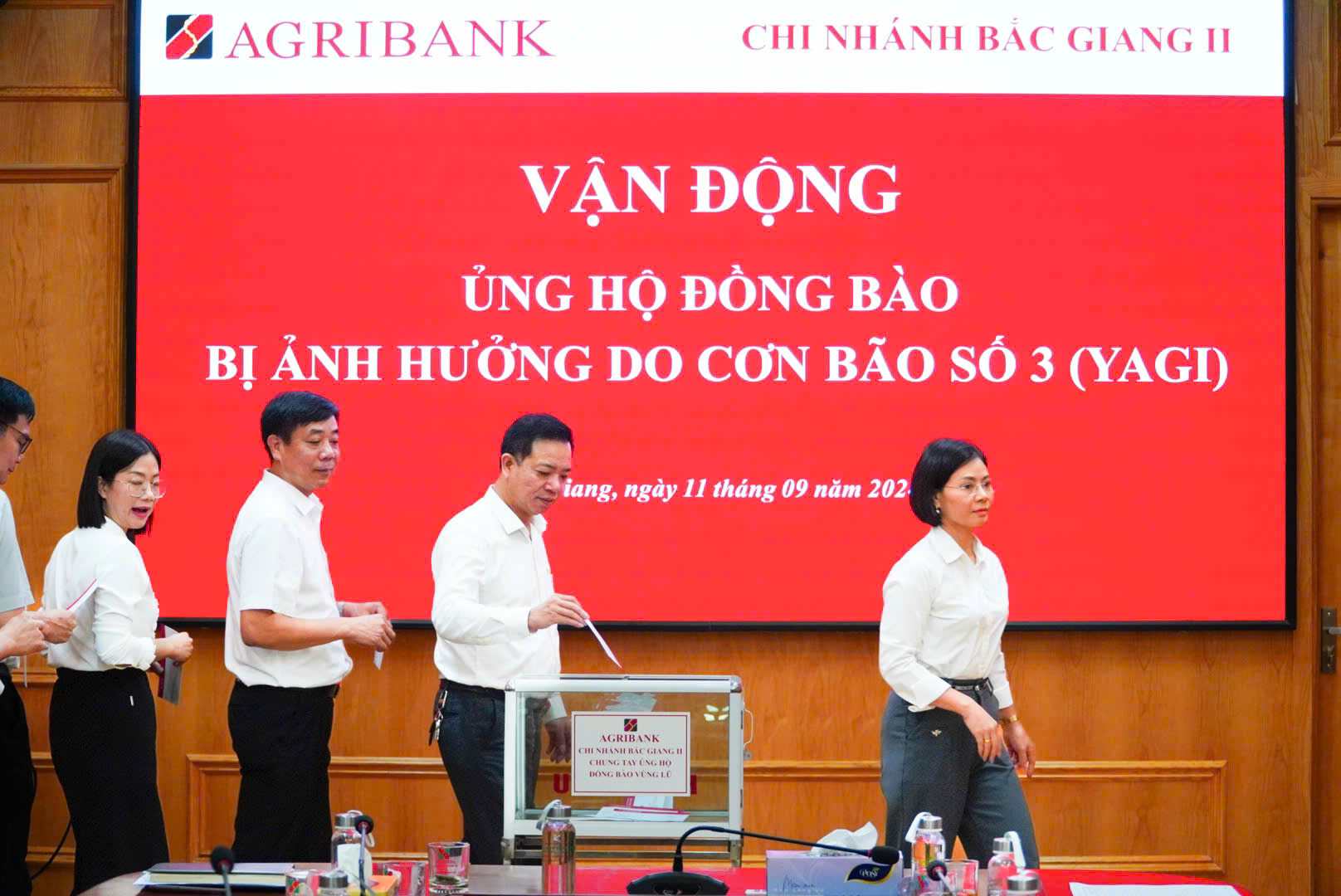 can bo nguoi lao dong agribank ung ho 01 ngay luong khac phuc hau qua bao so 3 hinh 1