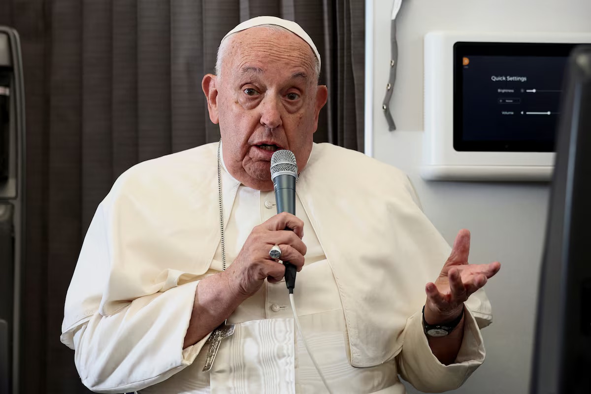 giao hoang francis len an viec giet hai tre em o gaza hinh 1