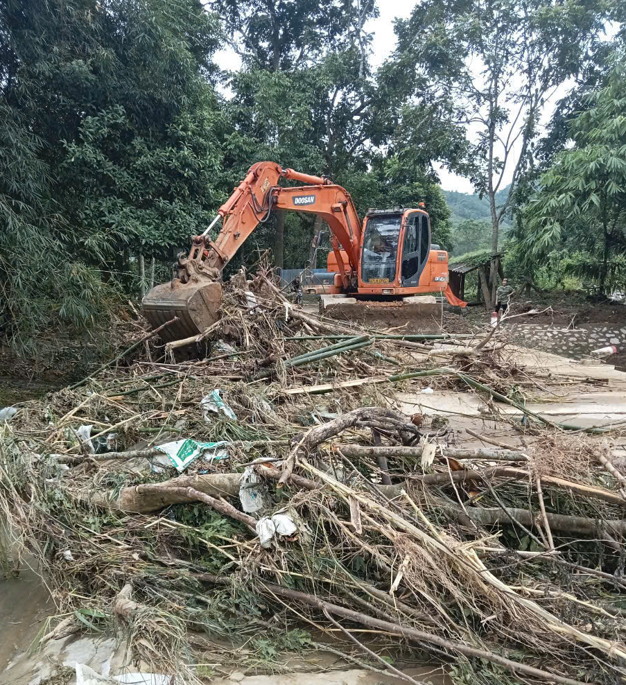 bac kan no luc khac phuc cac su co bao dam giao thong sau bao so 3 hinh 12