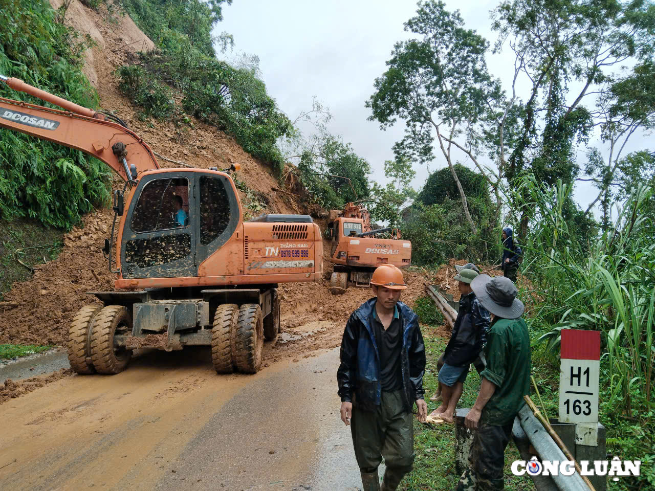 bac kan no luc khac phuc cac su co bao dam giao thong sau bao so 3 hinh 3