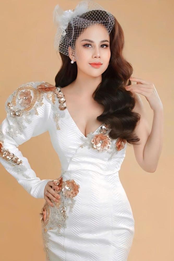 ceo nguyen nhu quynh duoc moi lam giam khao cuoc thi miss tourism world canada tai canada hinh 7