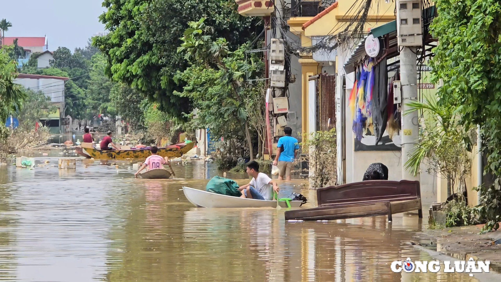 ha noi con bao nhieu nguoi phai so tan tranh ngap lut hinh 1