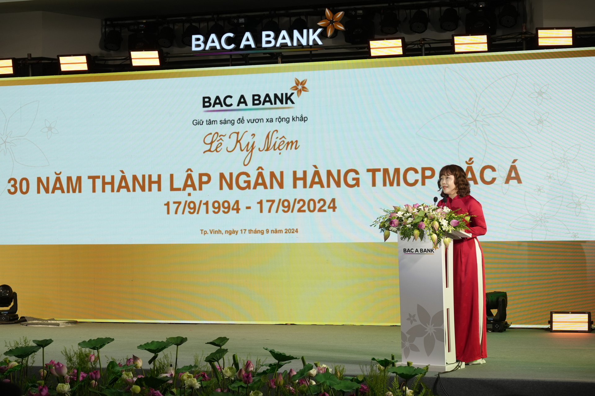 ngan hang tmcp bac a  30 nam giu tam sang vung chai vuon tam hinh 8