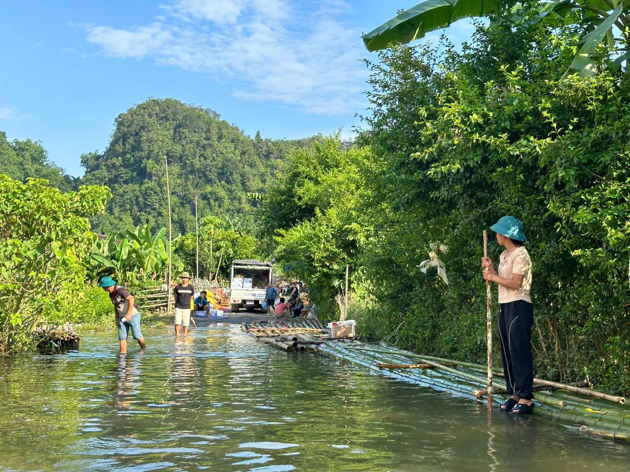 cao bang tap trung khac phuc hau qua mua bao voi tinh than moi nguoi lam viec bang hai hinh 1